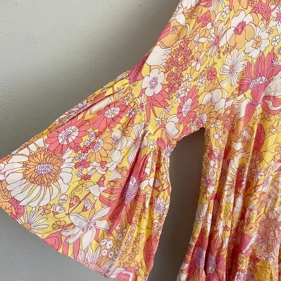 Label of Love Mini Dress Women Size Medium Pink Floral Babydoll Bell Sleeves New - Picture 7 of 16